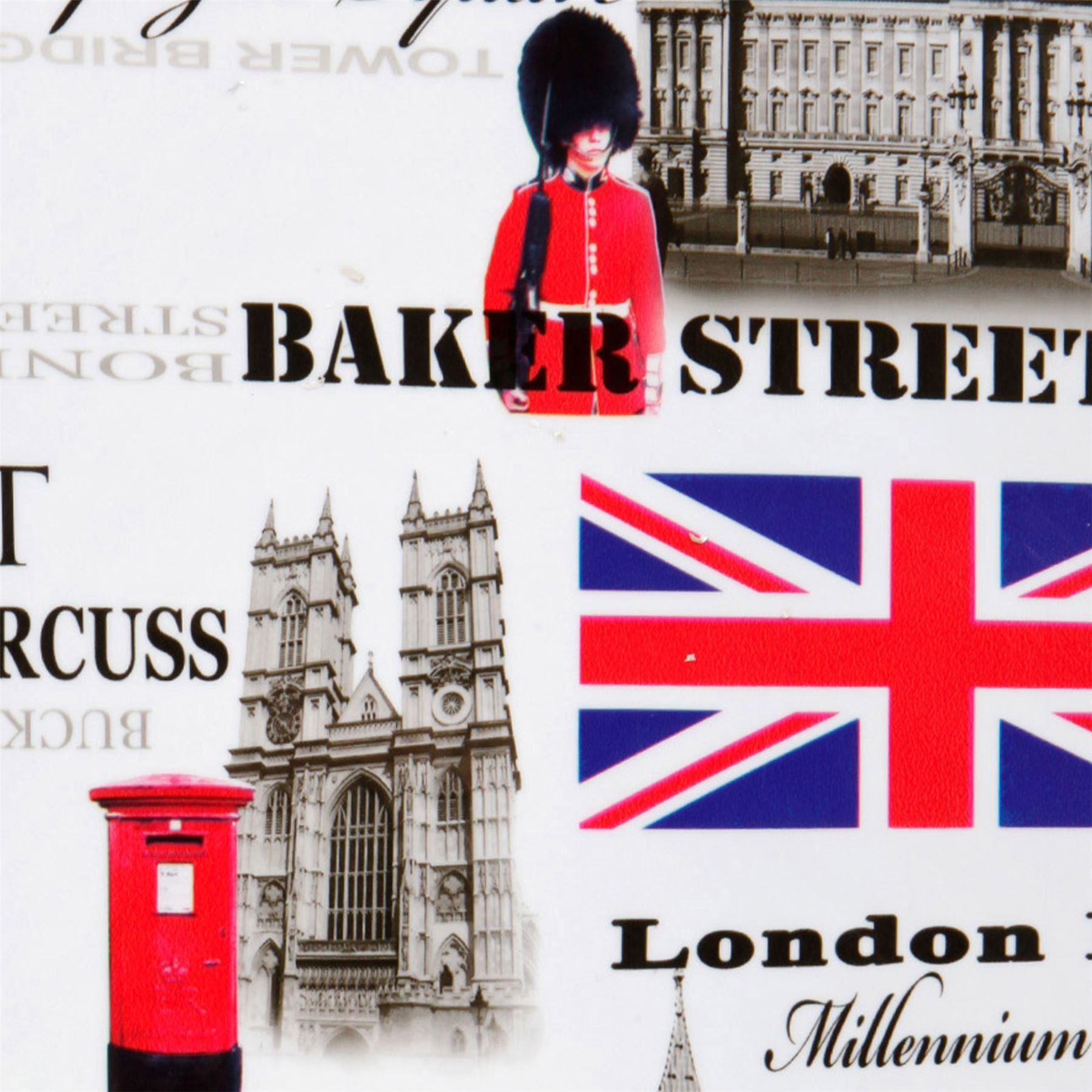 Cooma Medium Hard Shell Suitcase London in Black Flower