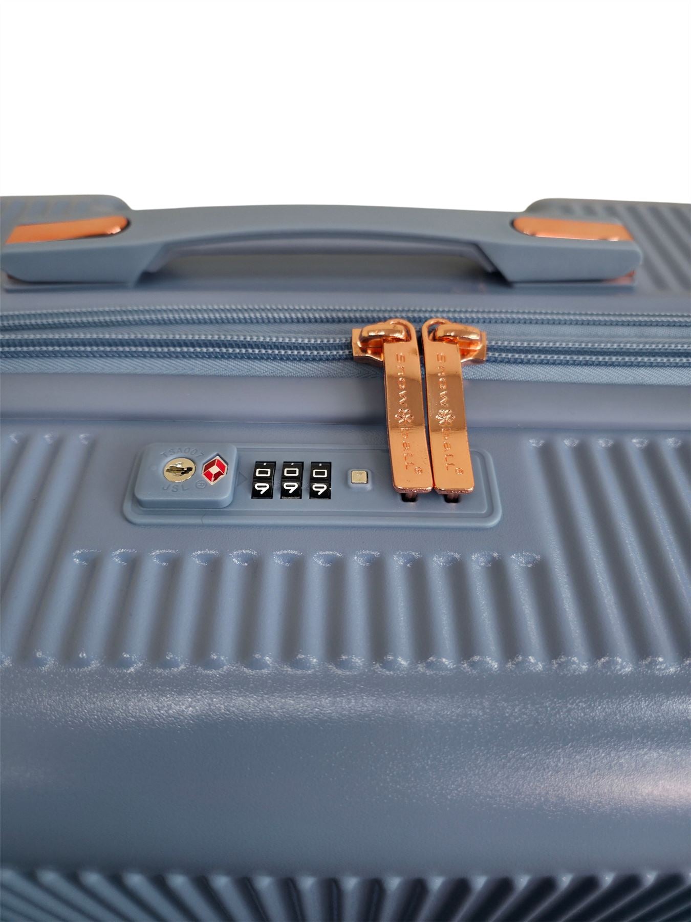 Cowra Cabin Hard Shell Suitcase in Blue
