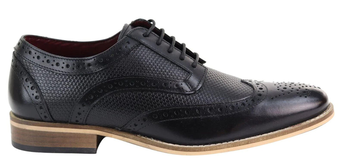 Mens Classic Oxford Brogue Shoes in Patterned Black Leather