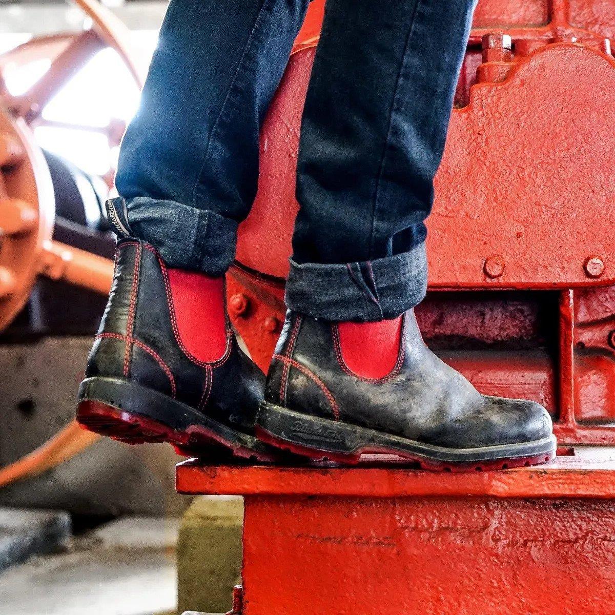 Blundstone 1316 Heritage Black Red Chelsea Boot