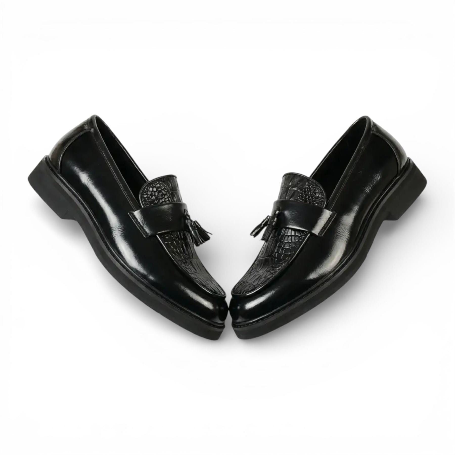 Mens Faux Leather Black Tassel Lug Sole Textured Loafers Shoes