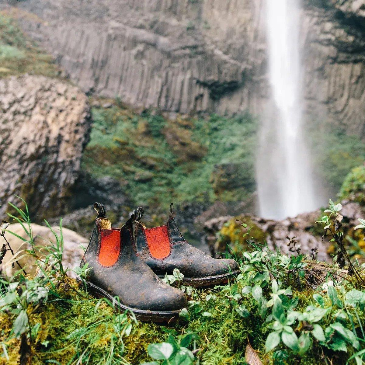 Blundstone 1316 Heritage Black Red Chelsea Boot Upperclass Fashions