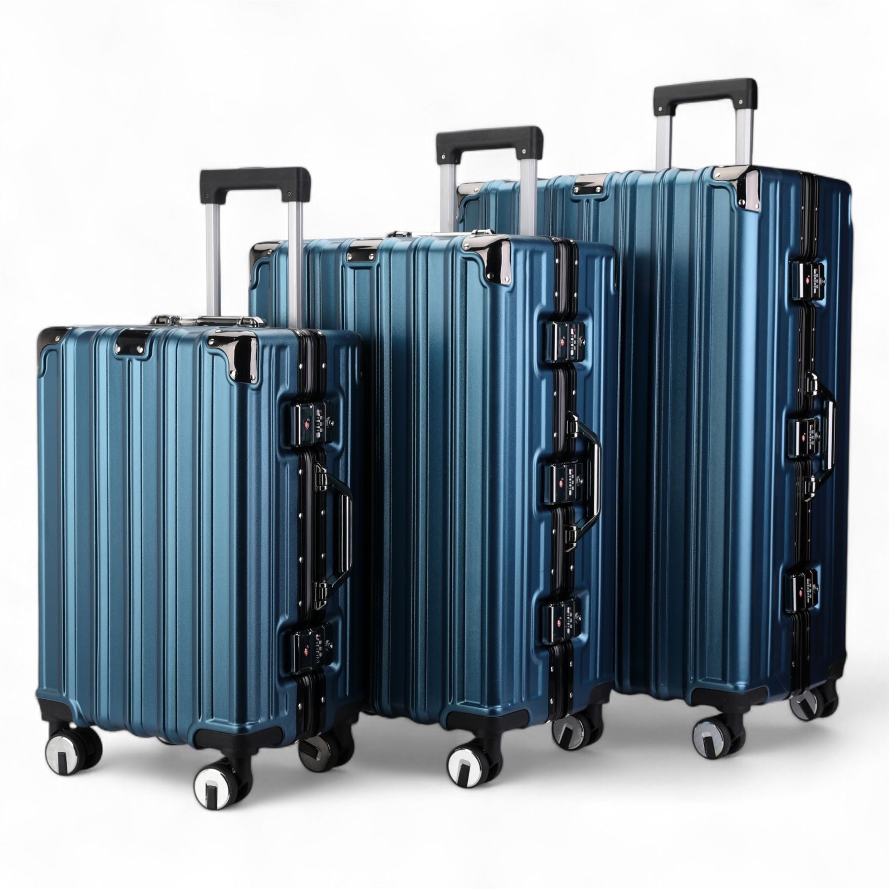 Airdrie Set of 3 Hard Shell Suitcase in Blue