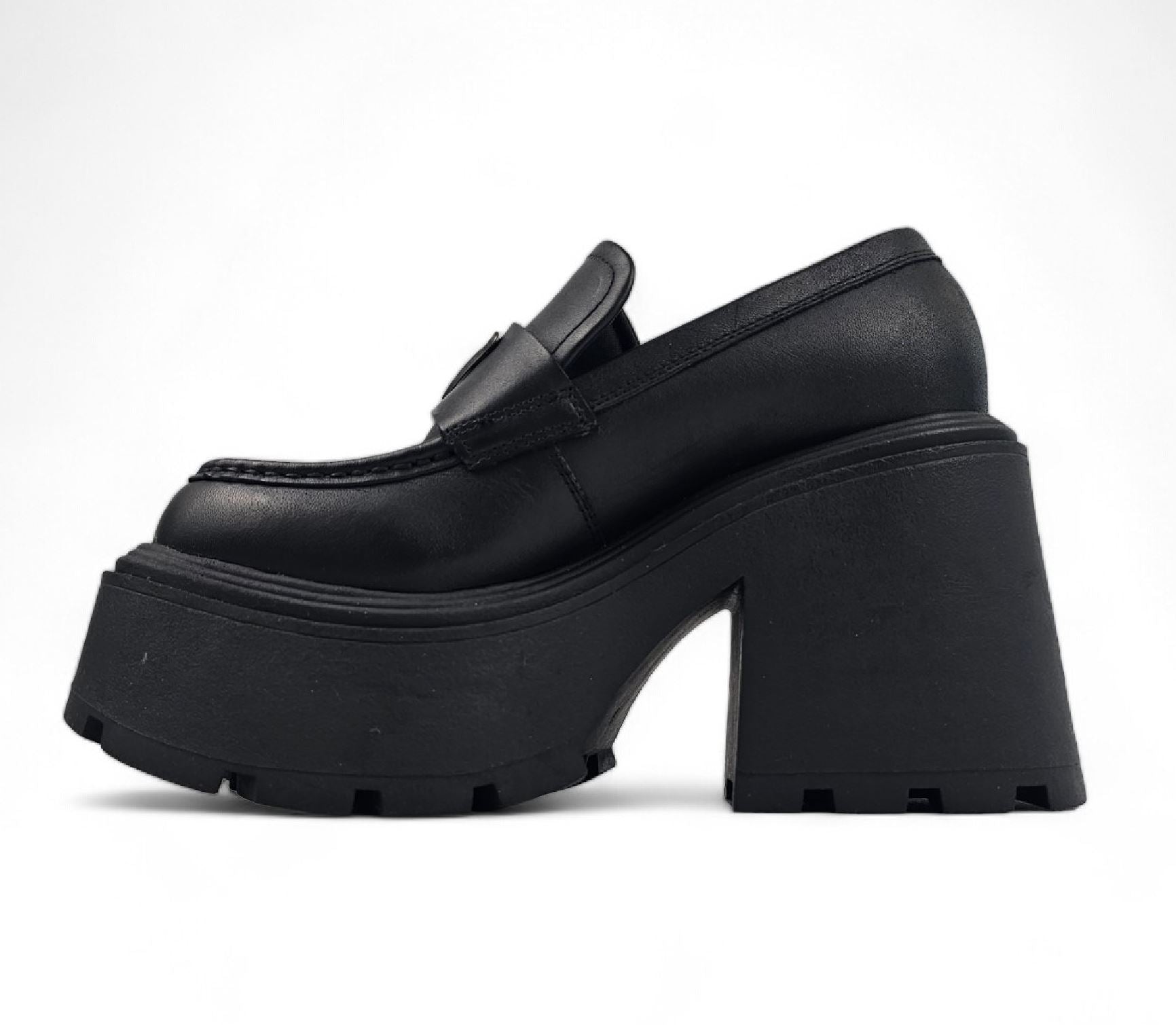 Windsorsmith Black Leather Platform Shoes - Spolied