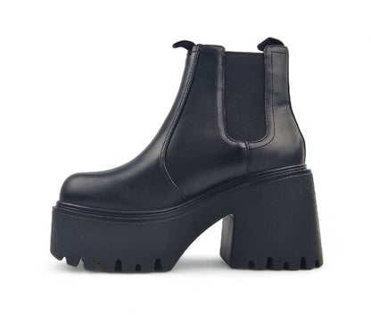 Windsorsmith Black Leather Platform Chelsea Boots - Tricky