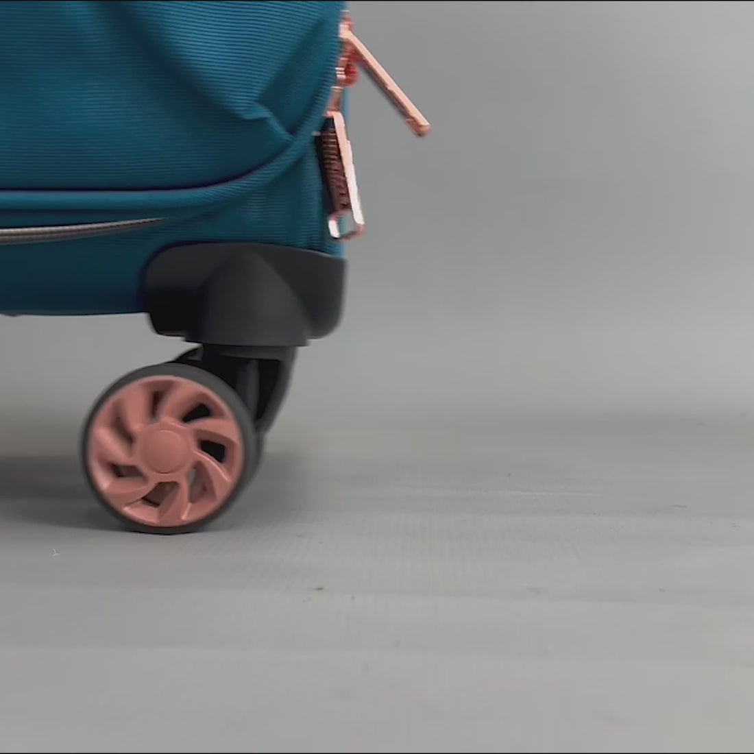 Birmingham Large Soft Shell Suitcase in Teal