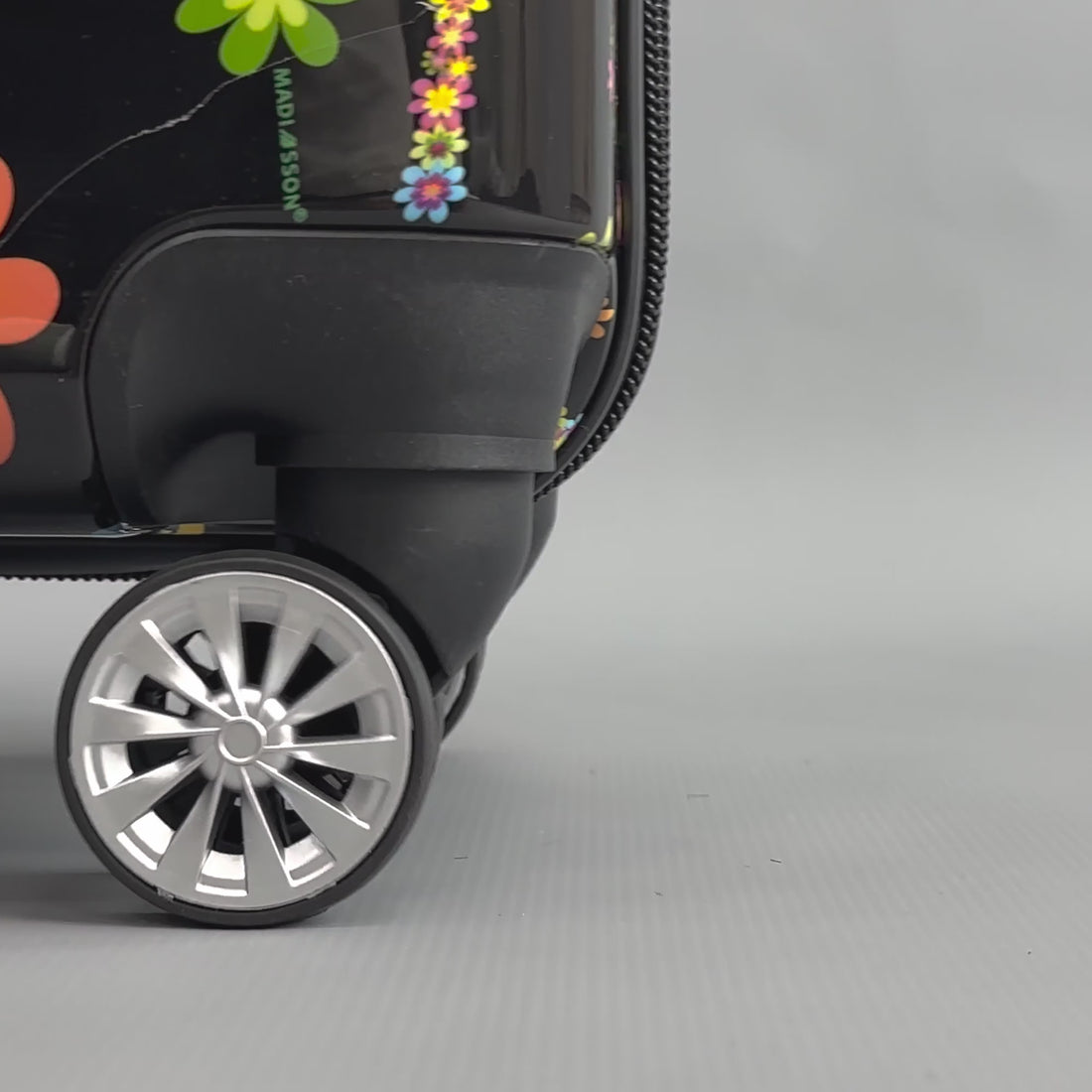 Clanton Large Hard Shell Suitcase in Love