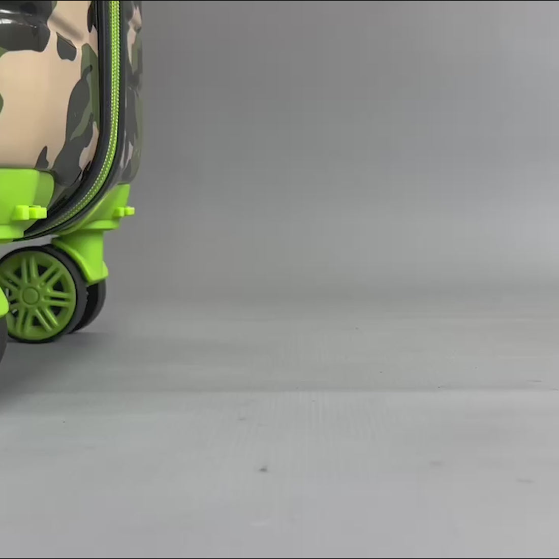 Brantley Extra Large Hard Shell Suitcase in Green