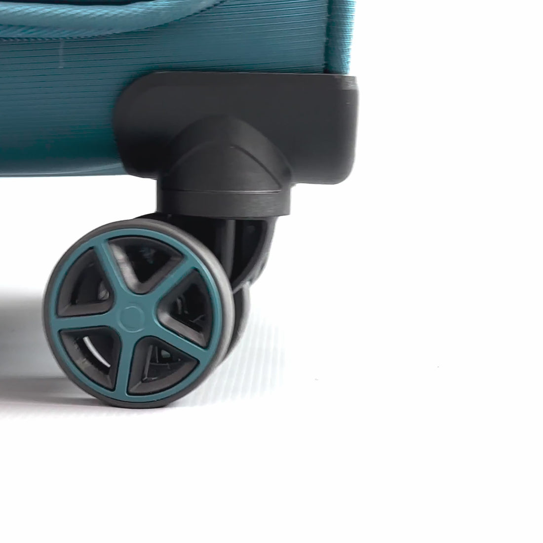 Clayton Large Soft Shell Suitcase in Teal